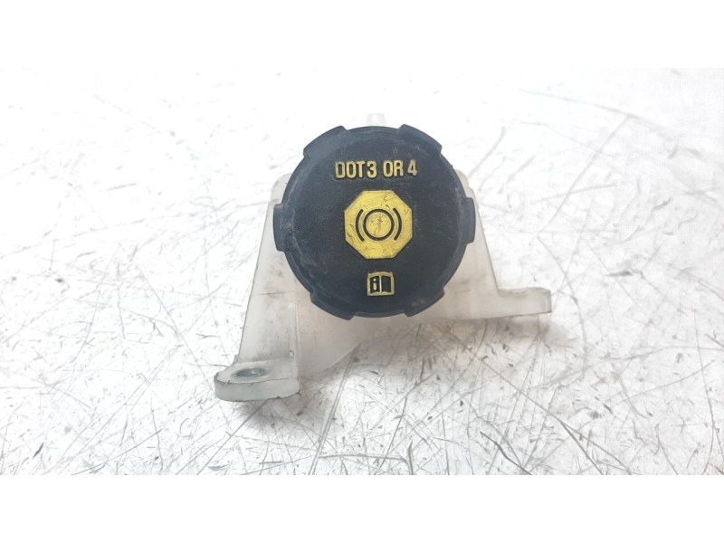 Recambio de deposito servo para kia niro referencia OEM IAM 410662B103  