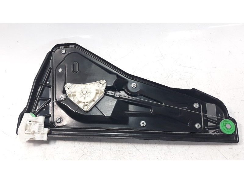 Recambio de elevalunas trasero izquierdo para land rover discovery 4 2.7 td v6 cat referencia OEM IAM AH2227001AA  