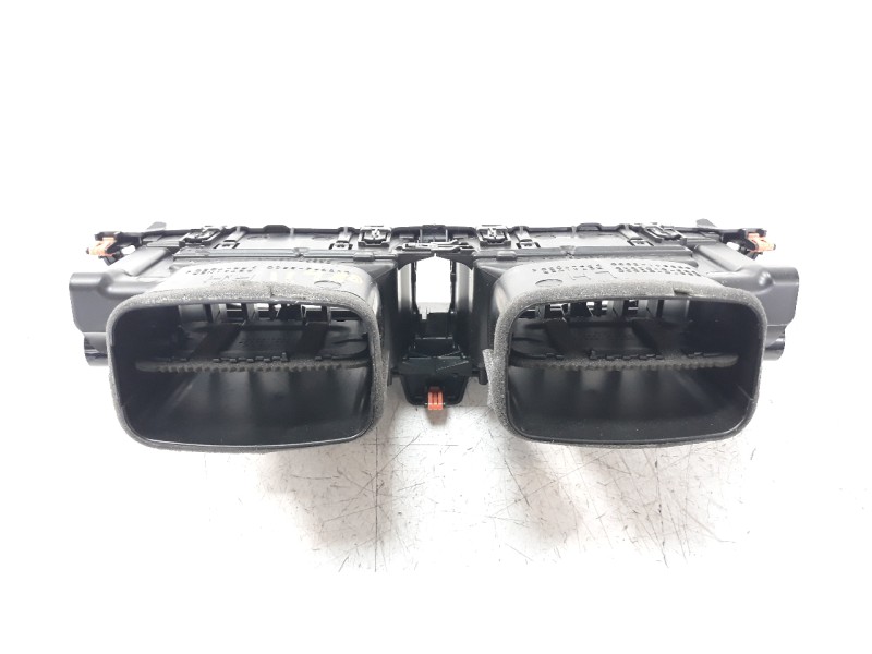 Recambio de rejilla aireadora para toyota corolla (e21) referencia OEM IAM 5567002830  