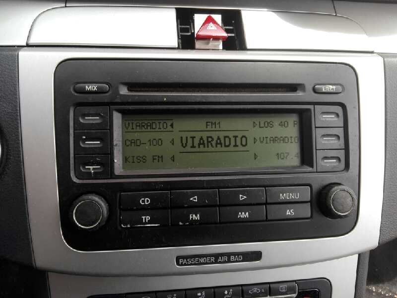 Recambio de sistema audio / radio cd para volkswagen passat berlina (3c2) advance plus referencia OEM IAM 1K0057186AA  