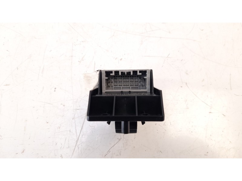 Recambio de mando elevalunas delantero derecho para honda civic lim.5 (fk) 1.0 vtec cat referencia OEM IAM 83545TGGF110BLK  3576