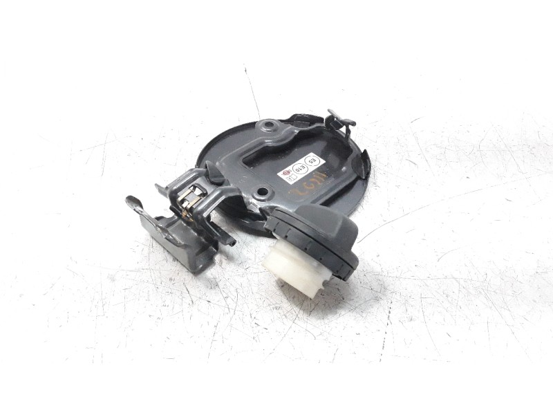 Recambio de tapa exterior combustible para toyota yaris referencia OEM IAM 773500D080  