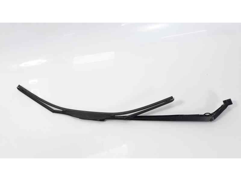 Recambio de brazo limpia delantero derecho para toyota auris 1.4 turbodiesel cat referencia OEM IAM   