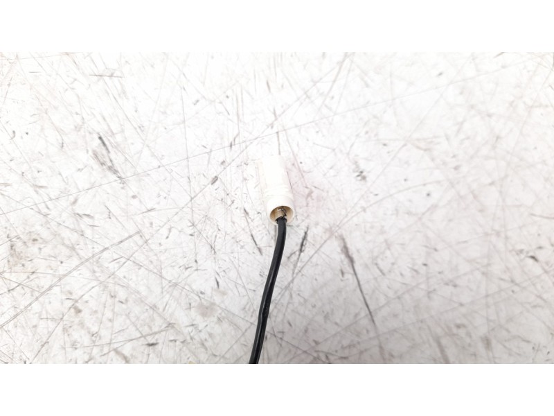 Recambio de antena para citroen berlingo furgón driver m referencia OEM IAM 9817551380  