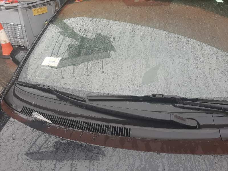 Recambio de brazo limpia delantero derecho para toyota auris 1.4 turbodiesel cat referencia OEM IAM   