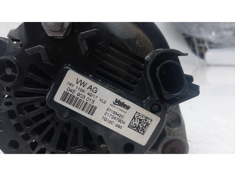 Recambio de alternador para volkswagen polo referencia OEM IAM 04E903015H ALF870501HQ 