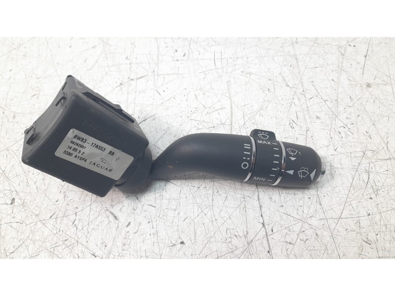 Recambio de mando limpia para jaguar xf 3.0 v6 diesel luxury referencia OEM IAM 8W8317A553  