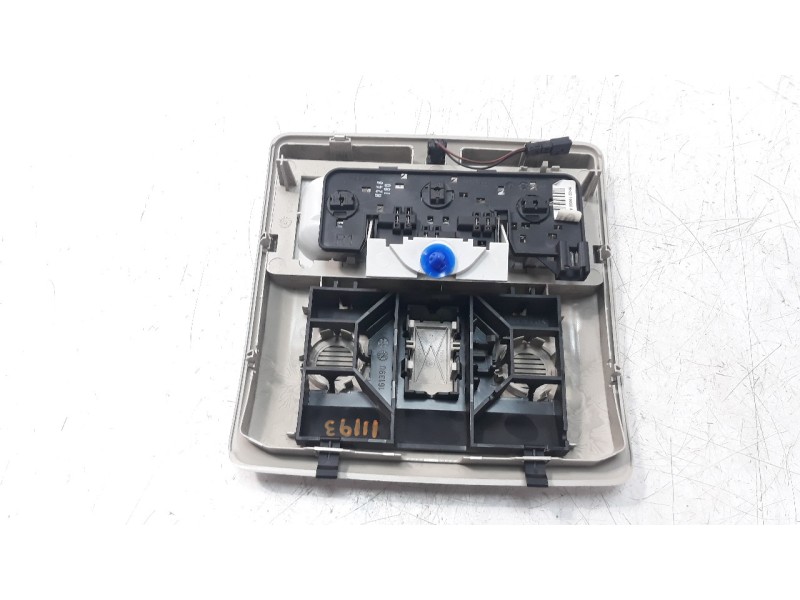 Recambio de luz interior para land rover discovery 4 2.7 td v6 cat referencia OEM IAM 5H2215650ABW XDE500810LUM 