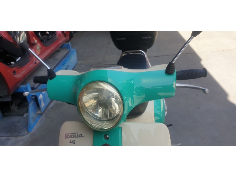 Recambio de moldura para mash storia ht125t-24 referencia OEM IAM 90601F89000  