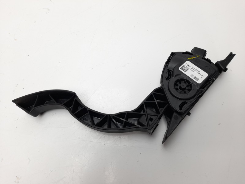 Recambio de potenciometro pedal para volvo v40 kinetic referencia OEM IAM 31280595  