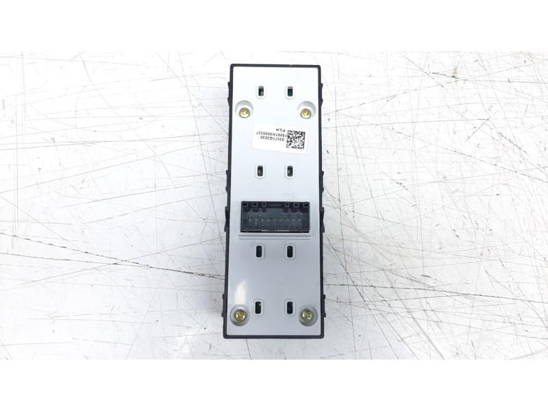 Recambio de mando elevalunas delantero izquierdo para hyundai i30 (pd) n line referencia OEM IAM 93571G3030 IAF680087 