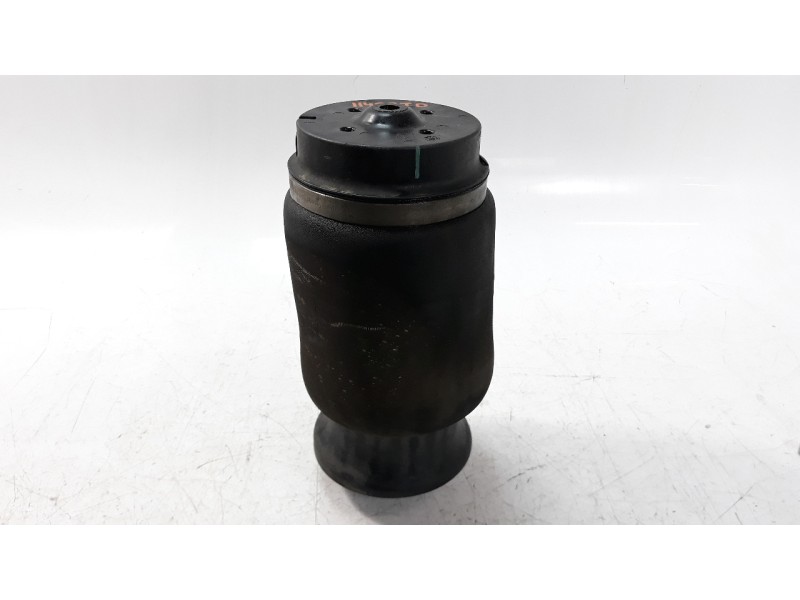 Recambio de amortiguador trasero derecho para mercedes-benz clase gl (x166) gl 350 bluetec 4matic (166.824) referencia OEM IAM A
