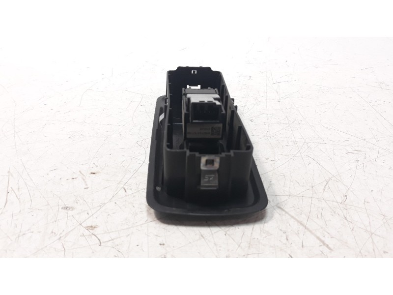 Recambio de mando elevalunas trasero izquierdo para land rover discovery 4 2.7 td v6 cat referencia OEM IAM AH2214717AB IAF21001