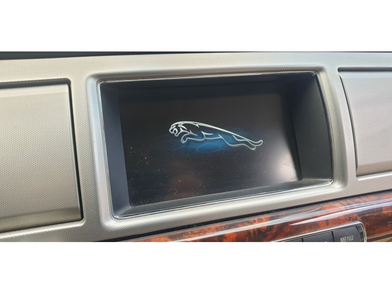 Recambio de pantalla multifuncion para jaguar xf 3.0 v6 diesel luxury referencia OEM IAM FX2310E889AC  