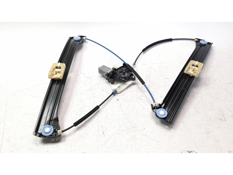 Recambio de elevalunas delantero izquierdo para volkswagen touran (5t1) 2.0 tdi referencia OEM IAM 5TA837461A  