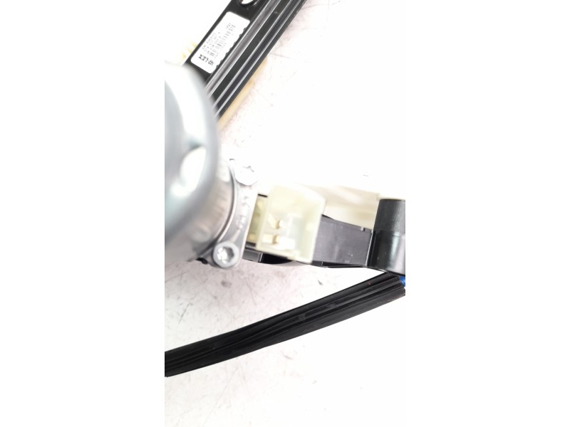 Recambio de elevalunas delantero izquierdo para volkswagen touran (5t1) 2.0 tdi referencia OEM IAM 5TA837461A  