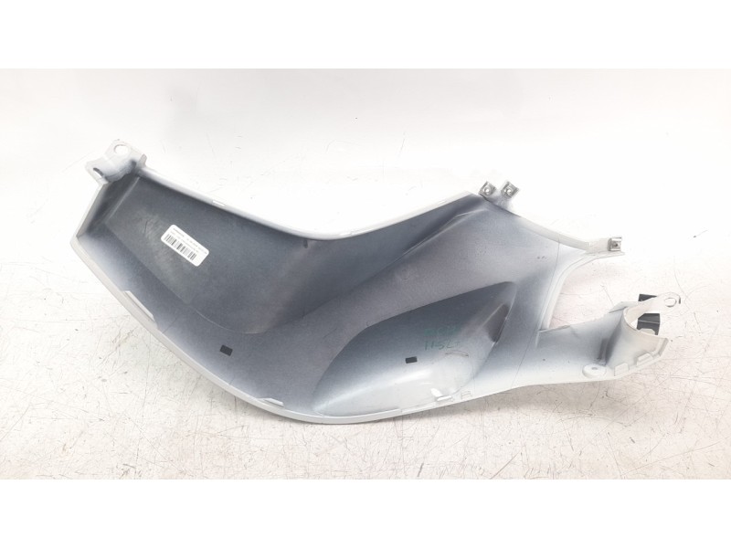 Recambio de moldura para bmw r 1250 rt referencia OEM IAM 40902327090  