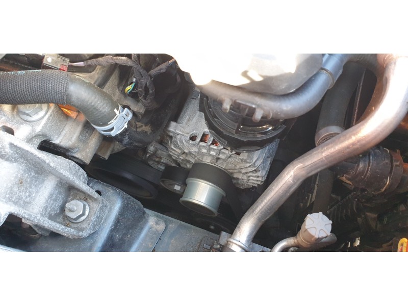 Recambio de alternador para cupra formentor 1.5 tsi referencia OEM IAM 05E903027A  