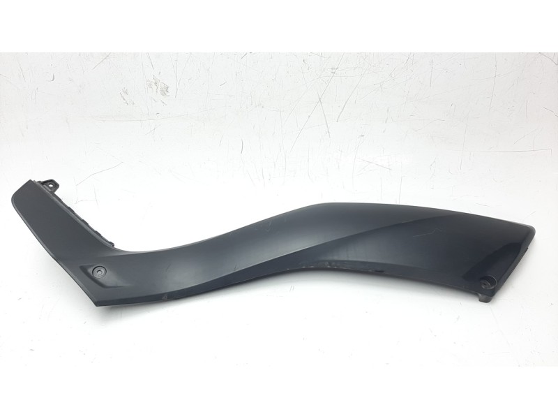 Recambio de moldura para yamaha x-max 300 x-max 300 referencia OEM IAM BL1F171100P0  
