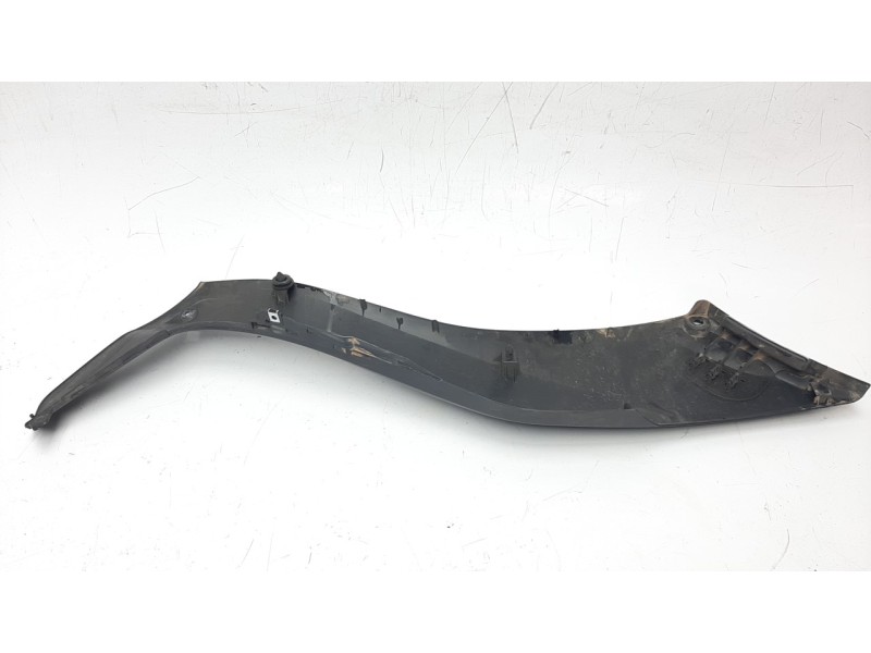 Recambio de moldura para yamaha x-max 300 x-max 300 referencia OEM IAM BL1F171100P0  