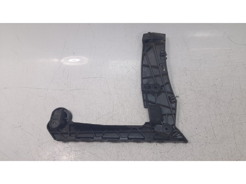 Recambio de molduras traseras para audi a4 berlina (8wc) 35 tdi s line referencia OEM IAM 8W5807454  