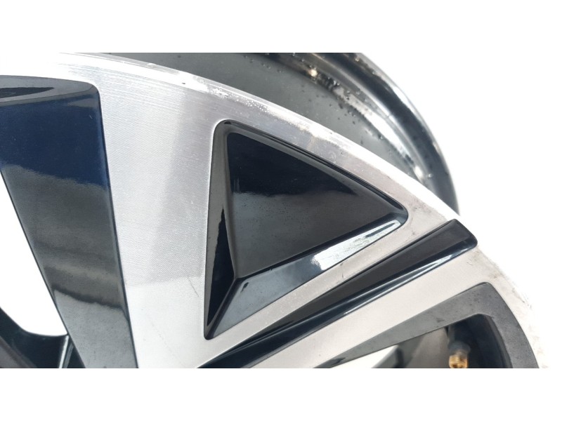 Recambio de llanta para volkswagen touran (5t1) 2.0 tdi referencia OEM IAM 5TA601025R  
