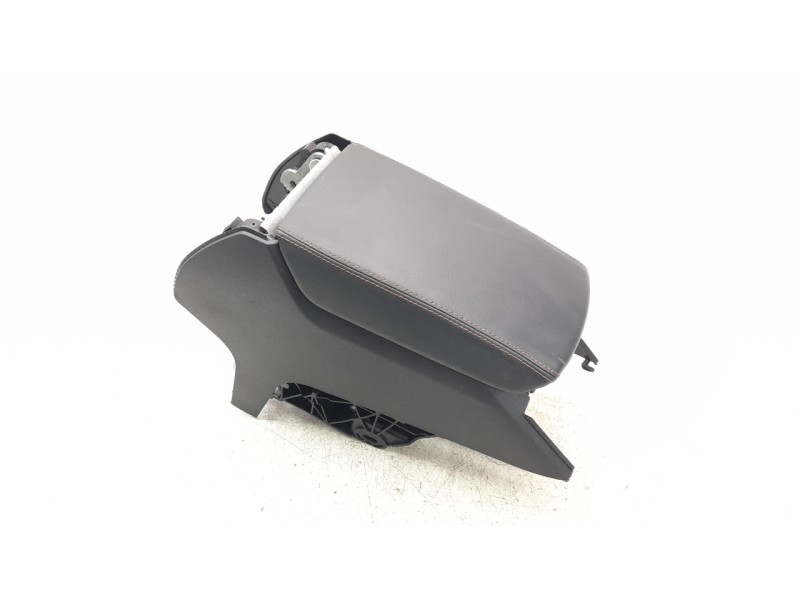 Recambio de apoyabrazos central para cupra formentor 1.5 tsi referencia OEM IAM 5FF864207B  