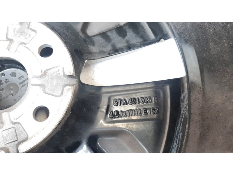 Recambio de llanta para volkswagen touran (5t1) 2.0 tdi referencia OEM IAM 5TA601025R  