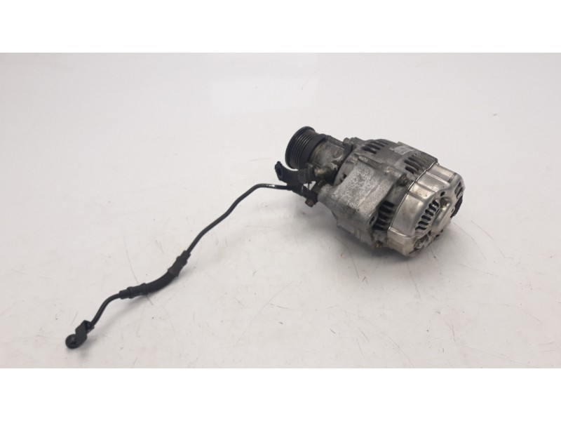 Recambio de alternador para hyundai accent (lc) 1.5 crdi cat referencia OEM IAM 3730027503  