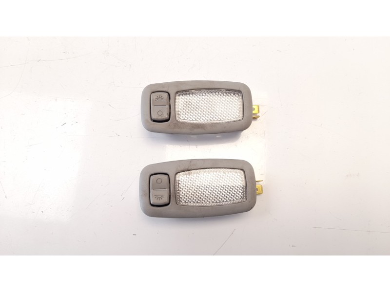 Recambio de luz interior para kia cee´d 1.6 crdi cat referencia OEM IAM 928913S  