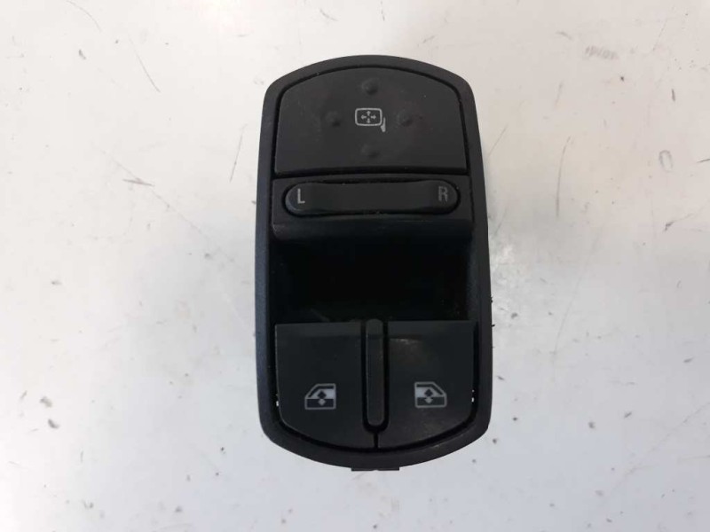 Recambio de mando elevalunas delantero izquierdo para opel corsa d enjoy referencia OEM IAM 13258521AA  