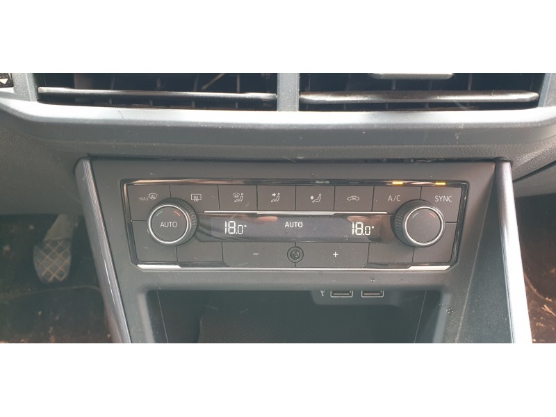 Recambio de mando climatizador para volkswagen polo referencia OEM IAM 2G0907044R  