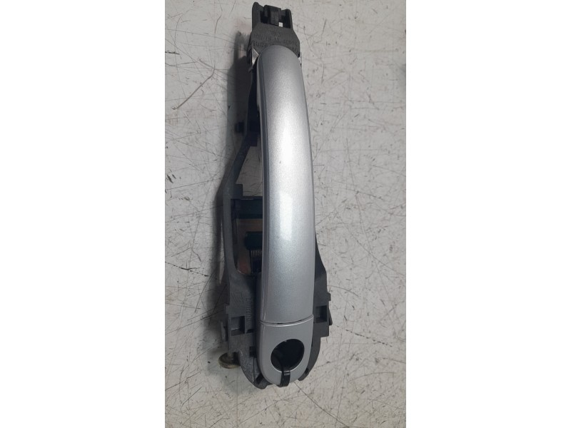 Recambio de maneta exterior delantera izquierda para volkswagen golf iv berlina (1j1) básico referencia OEM IAM 3B0837885  