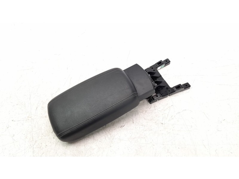 Recambio de apoyabrazos central para kia rio (yb) 1.0 tgdi cat referencia OEM IAM 84660H8000WK G3LC 