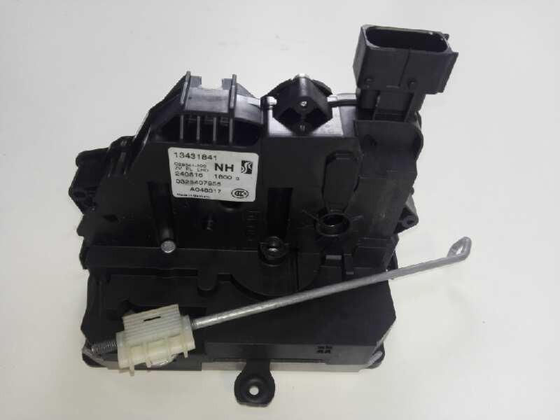 Recambio de cerradura puerta delantera izquierda para opel corsa e edition referencia OEM IAM 13431841 240816 0325407955
