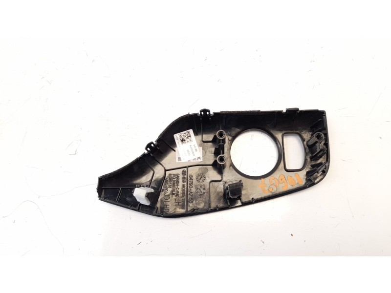 Recambio de moldura para kia cee´d 1.6 crdi cat referencia OEM IAM 84790A2150  
