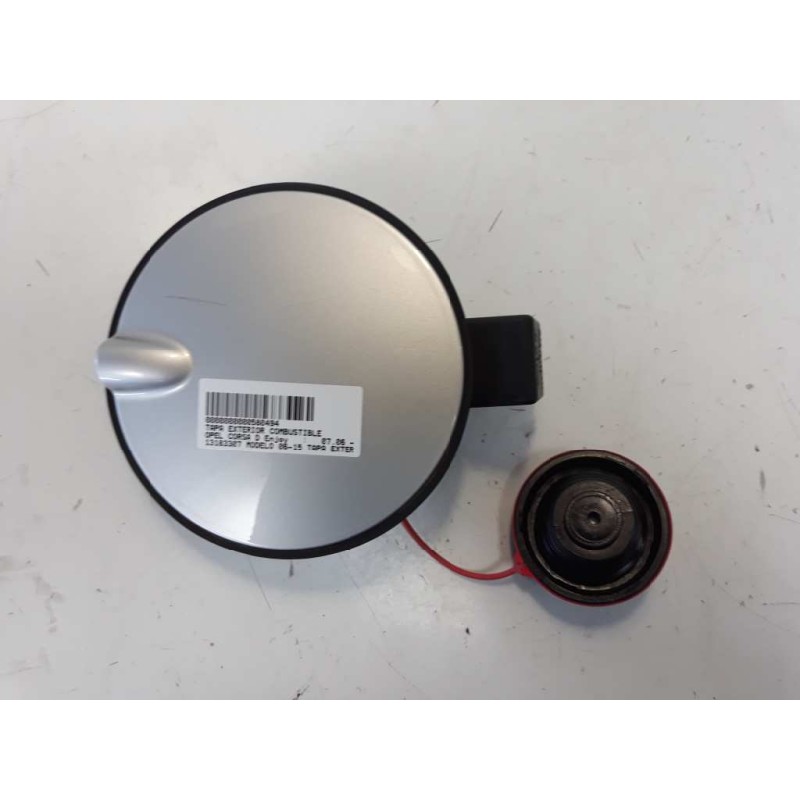 Recambio de tapa exterior combustible para opel corsa d enjoy referencia OEM IAM 13183307  