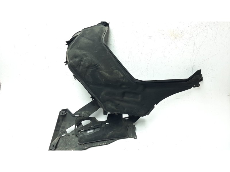 Recambio de moldura para bmw c 600 sport referencia OEM IAM 46637724896  