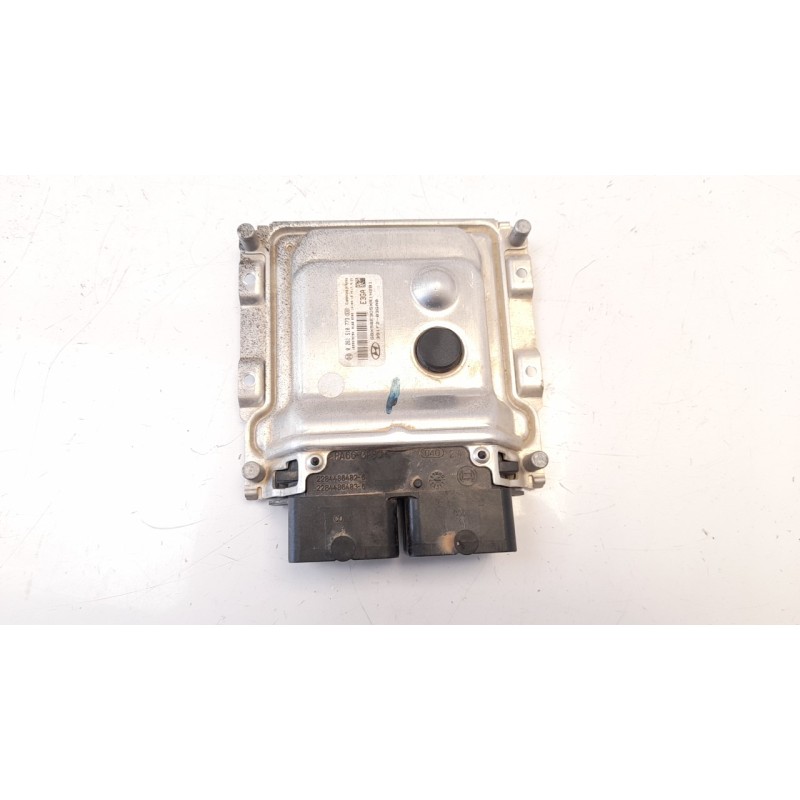 Recambio de centralita motor uce para hyundai i20 1.2 16v cat referencia OEM IAM 391F203GA0 0261S10773 
