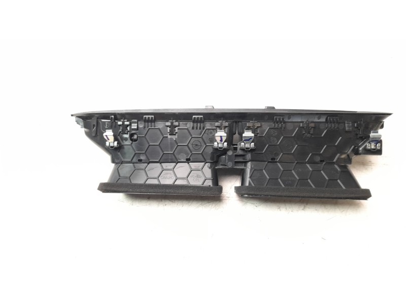 Recambio de rejilla aireadora para opel corsa f 1.2 referencia OEM IAM 39198627  