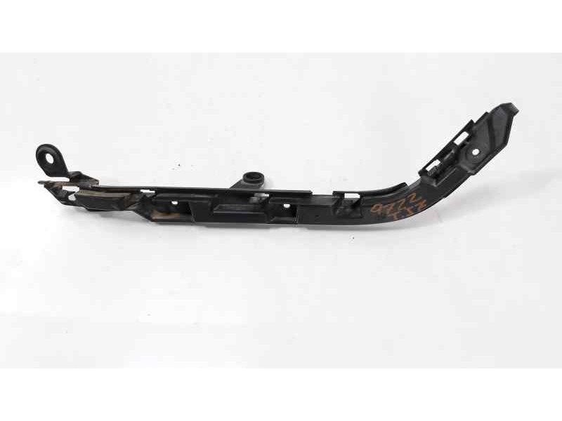 Recambio de molduras traseras para bmw serie 1 berlina (e81/e87) 116d referencia OEM IAM 51127058517  