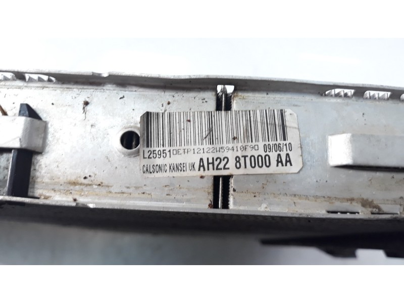 Recambio de radiador agua para land rover discovery 4 2.7 td v6 cat referencia OEM IAM AH228T000AA  