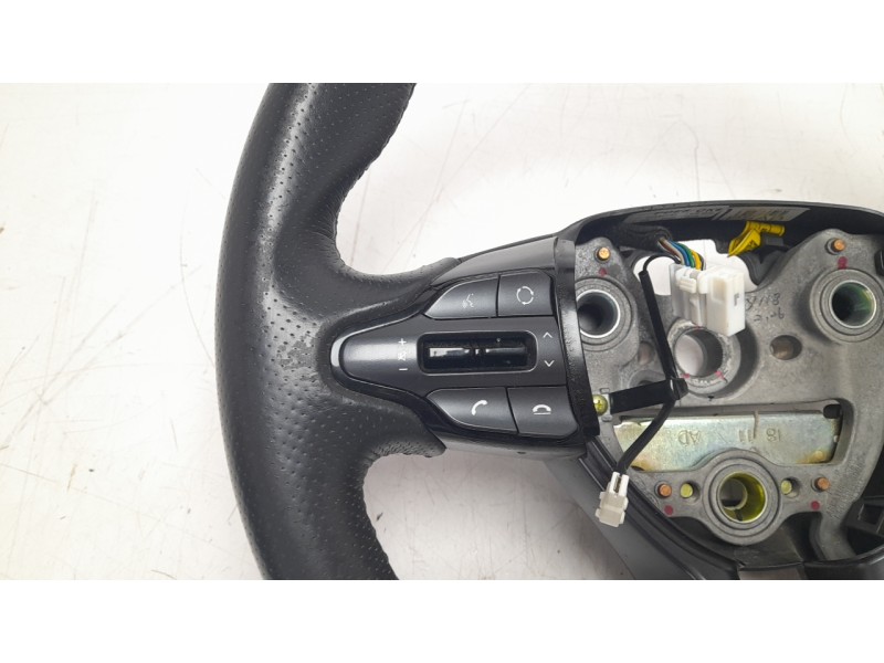 Recambio de volante para hyundai i30 (pd) n line referencia OEM IAM 56100G4080TRY  