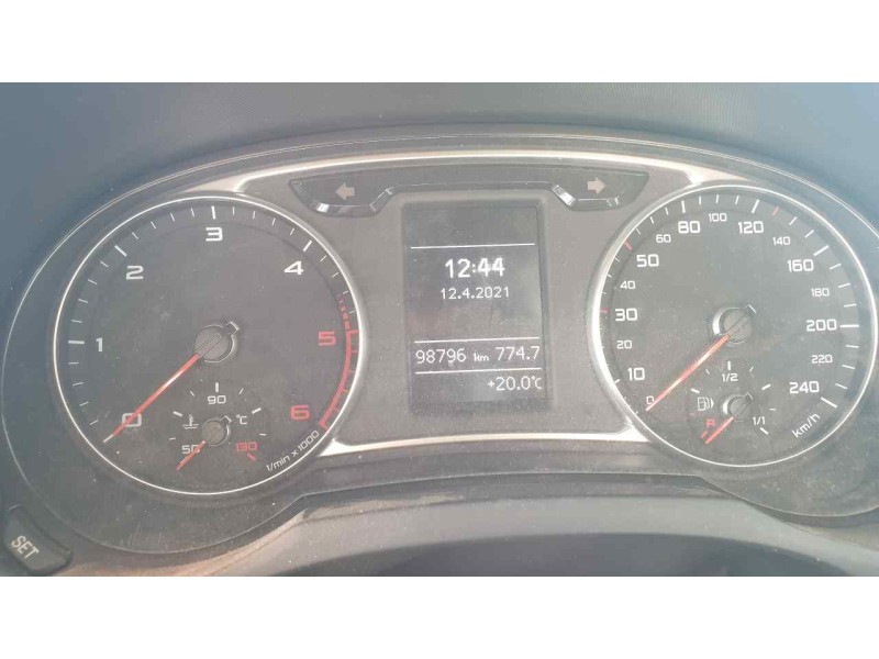 Recambio de cuadro instrumentos para audi a1 (8x) 1.6 tdi referencia OEM IAM 8X0920930P  