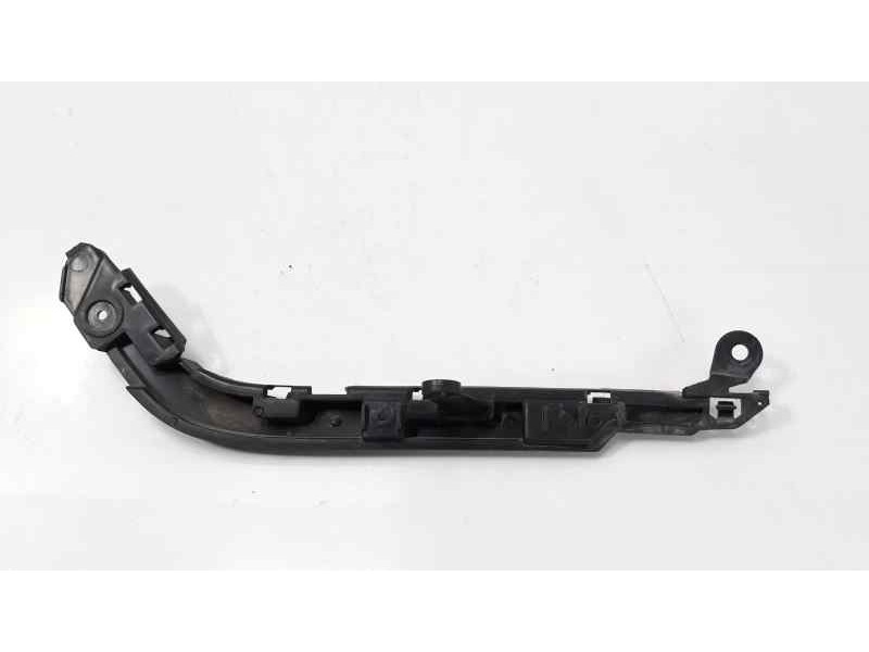 Recambio de molduras traseras para bmw serie 1 berlina (e81/e87) 116d referencia OEM IAM 51127058517  