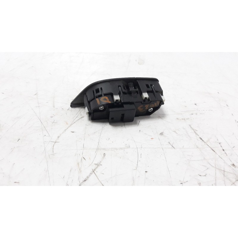 Recambio de interruptor para mercedes-benz clase r (w251) r 300 cdi blueefficiency (251.021) referencia OEM IAM A2518200910  