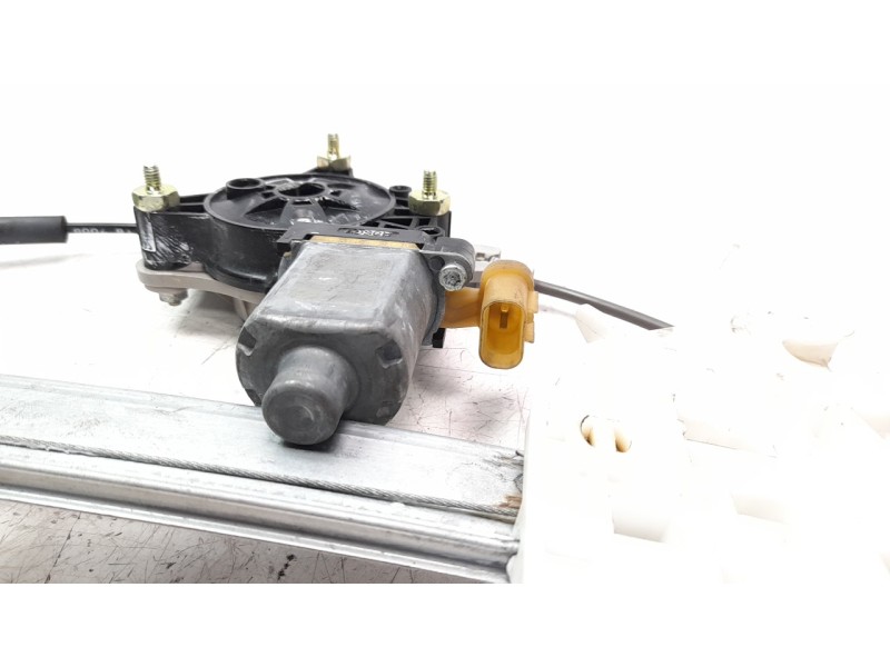 Recambio de elevalunas trasero izquierdo para kia rio (yb) 1.0 tgdi cat referencia OEM IAM 83401H8100  