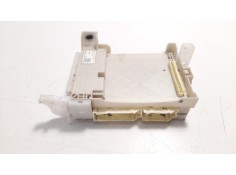 CAJA RELES / FUSIBLES 827410D070 827410D070 