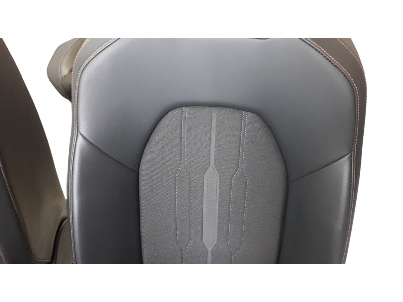 Recambio de juego asientos completo para cupra formentor 1.5 tsi referencia OEM IAM 5FA881375J  