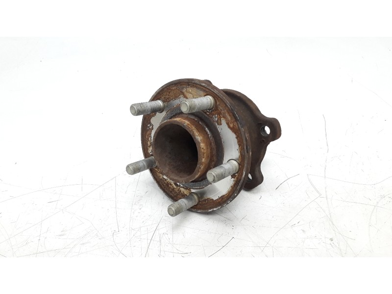 Recambio de buje para ford c-max (ceu) 1.5 tdci cat referencia OEM IAM AV612C299BAG  